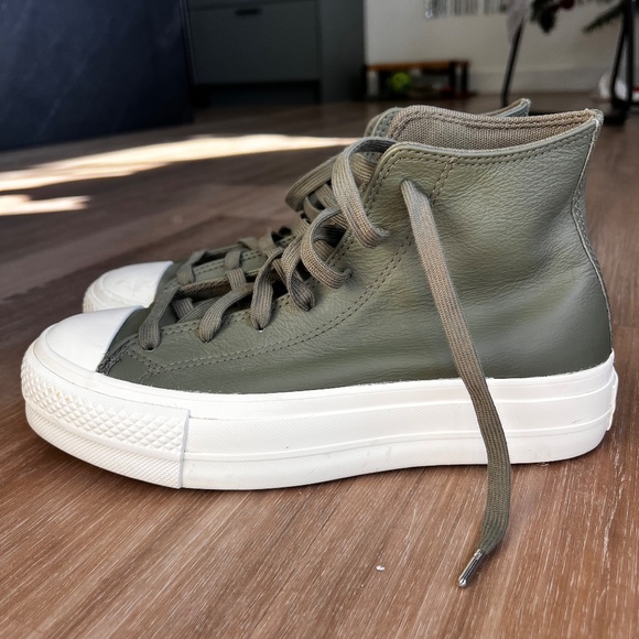 Platform Converse Green Leather Shoes (W8) - Picture 2 of 2